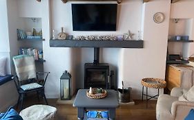 Shrimp Cottage - 3 Bed Renovated Cottage With Stunning Sea Views